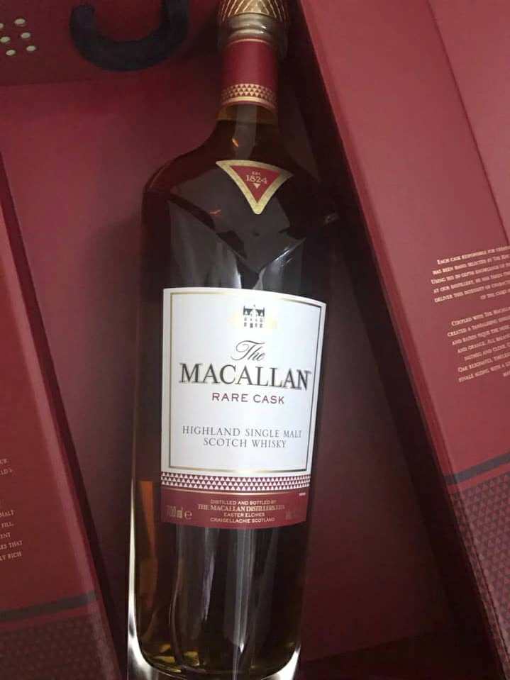 Rượu Macallan Rare Cask seri 1824 hàng Nhật Bản.